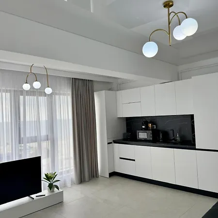 Sea View In North Mamaia Apartman